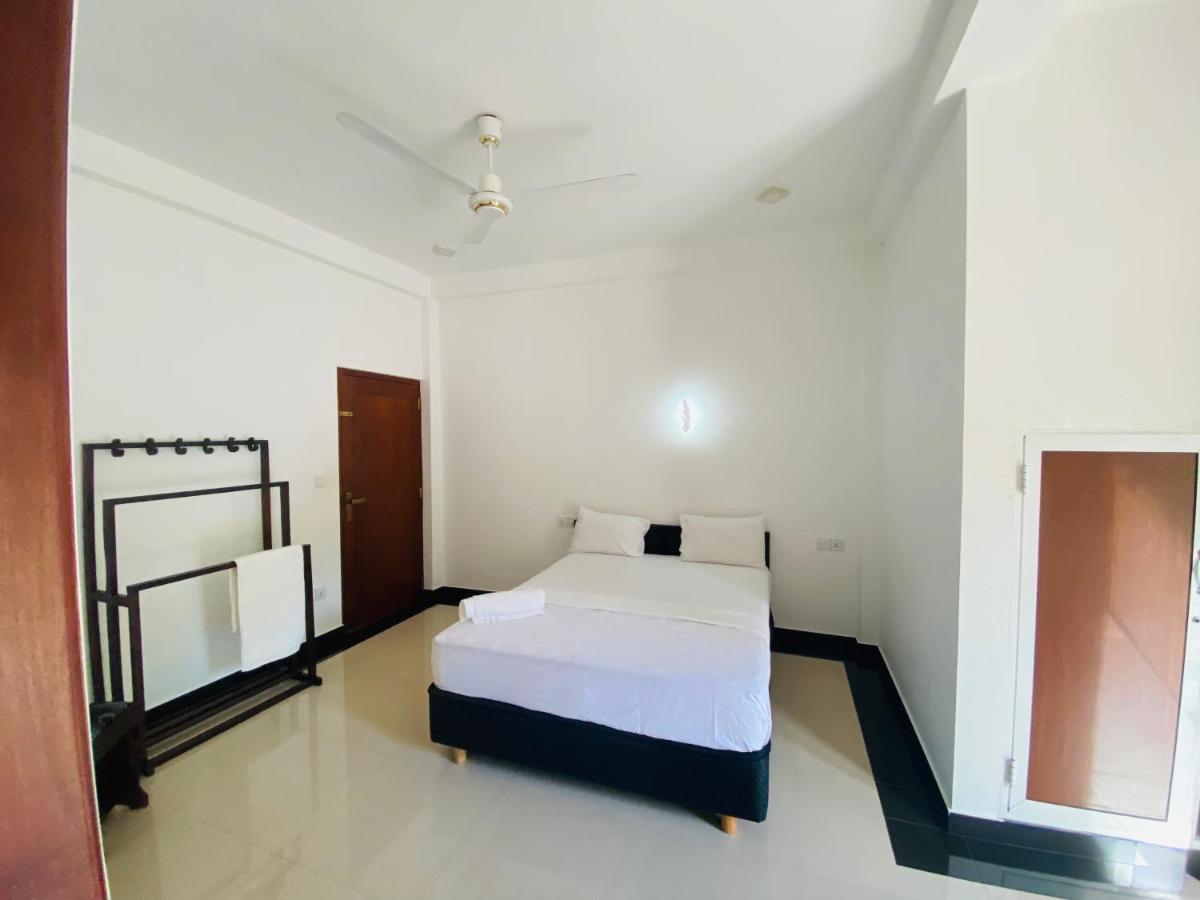 The Kingslayer Resort Negombo Luaran gambar